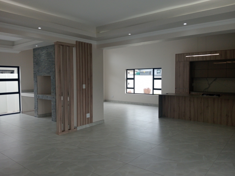 4 Bedroom Property for Sale in Fountains Estate Eastern Cape